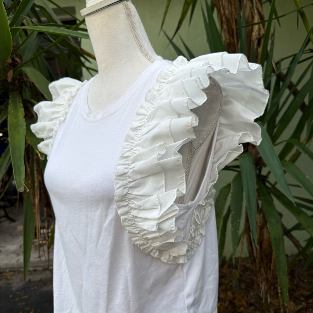 White ruffle sleeve muscle tshirt
